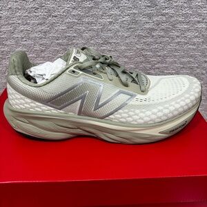 NEW BALANCE 1080v14 M1080140 Men's Size 12 NEW Medium Width Fresh Foam X